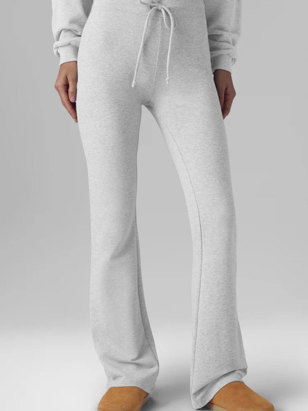 NWT 💌Alo Sway Bootcut Sweatpant Heather Grey Women's Leg-Lengthenin - Picture 8 of 10